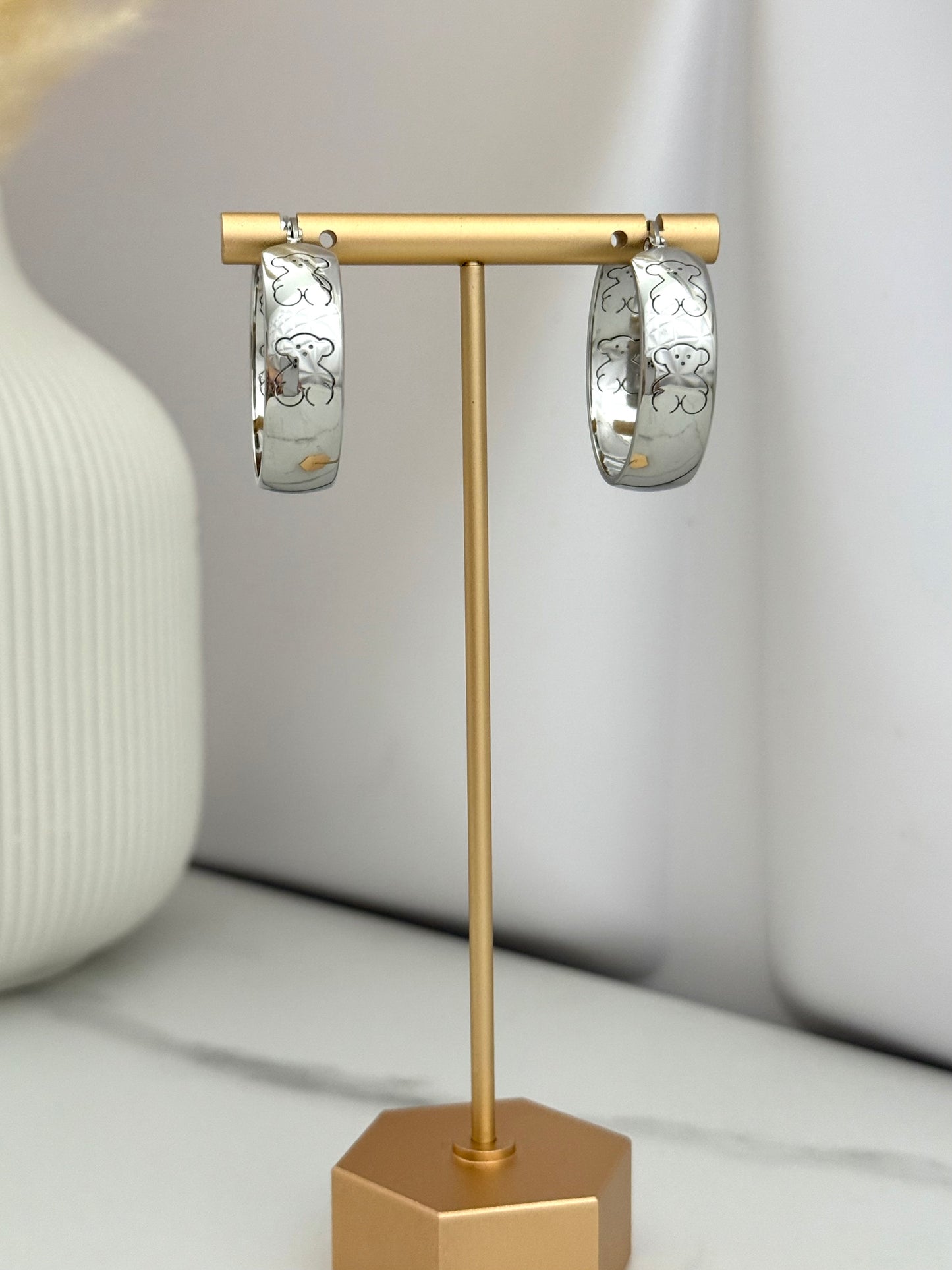 Osito Silver Hoops