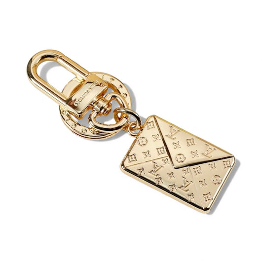 Lou Envelope Keychain