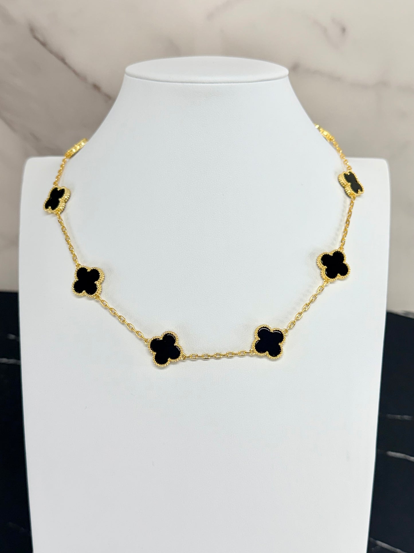 Clover Black Necklace