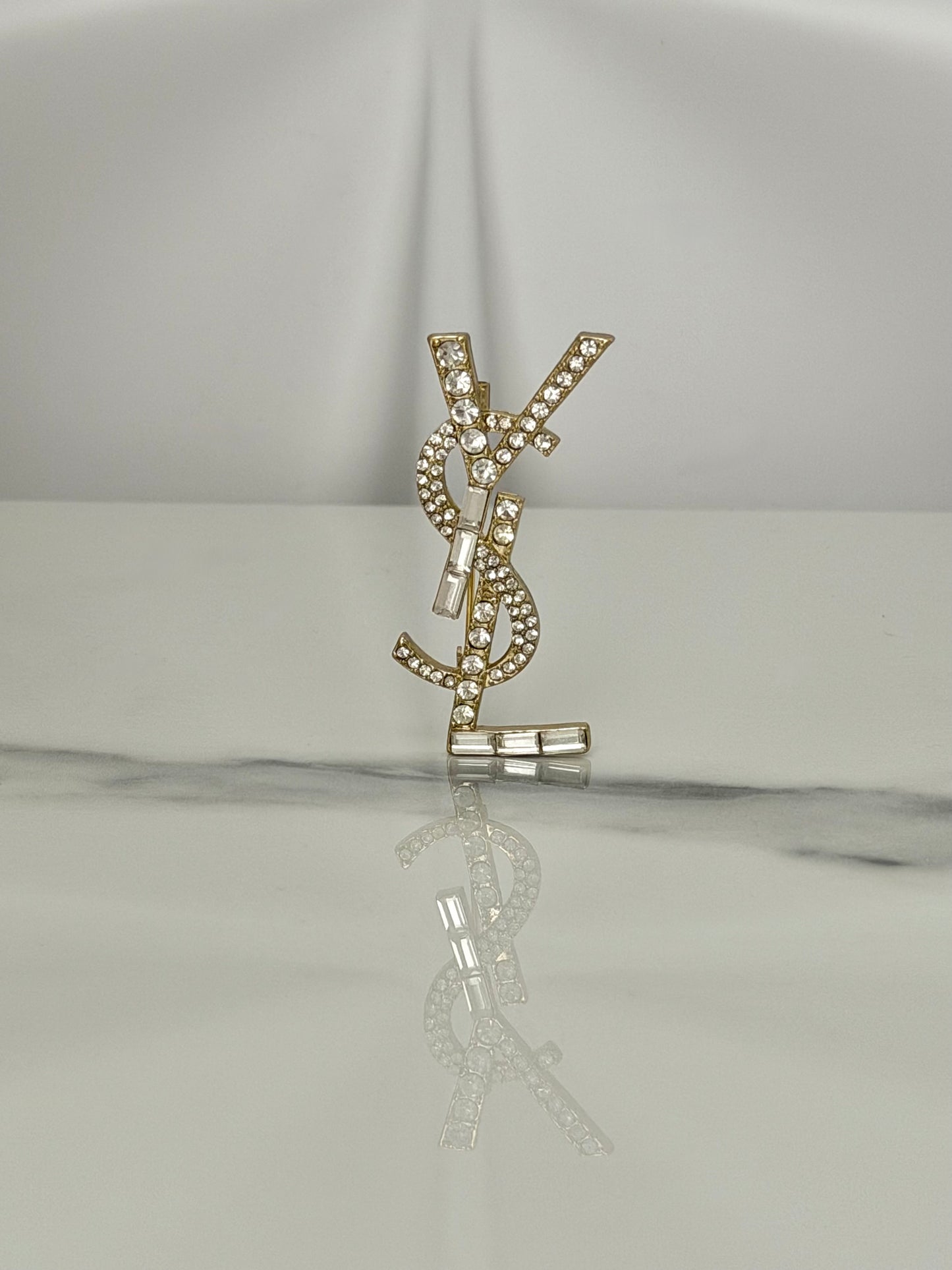 Ys Brooch