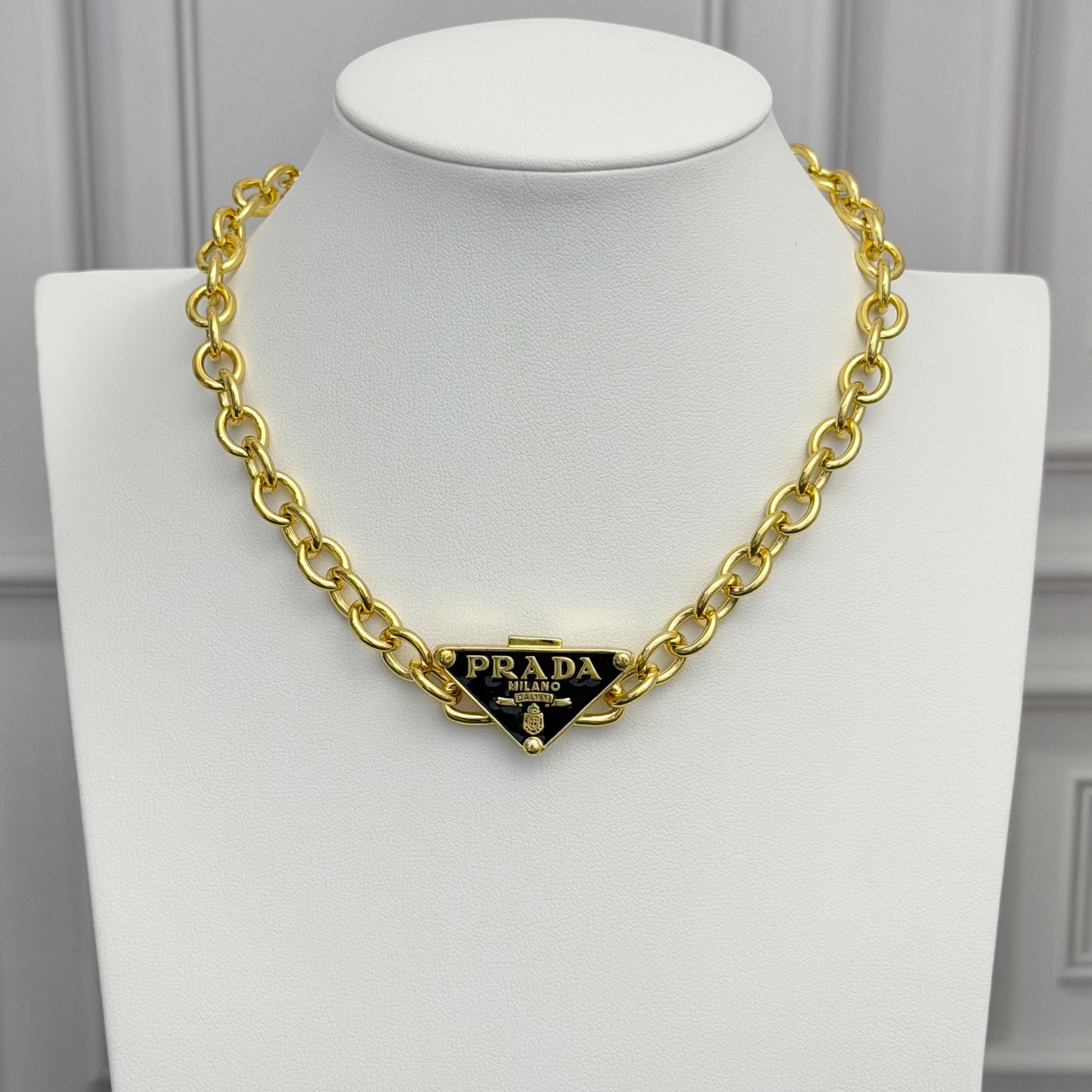 Triangle Choker