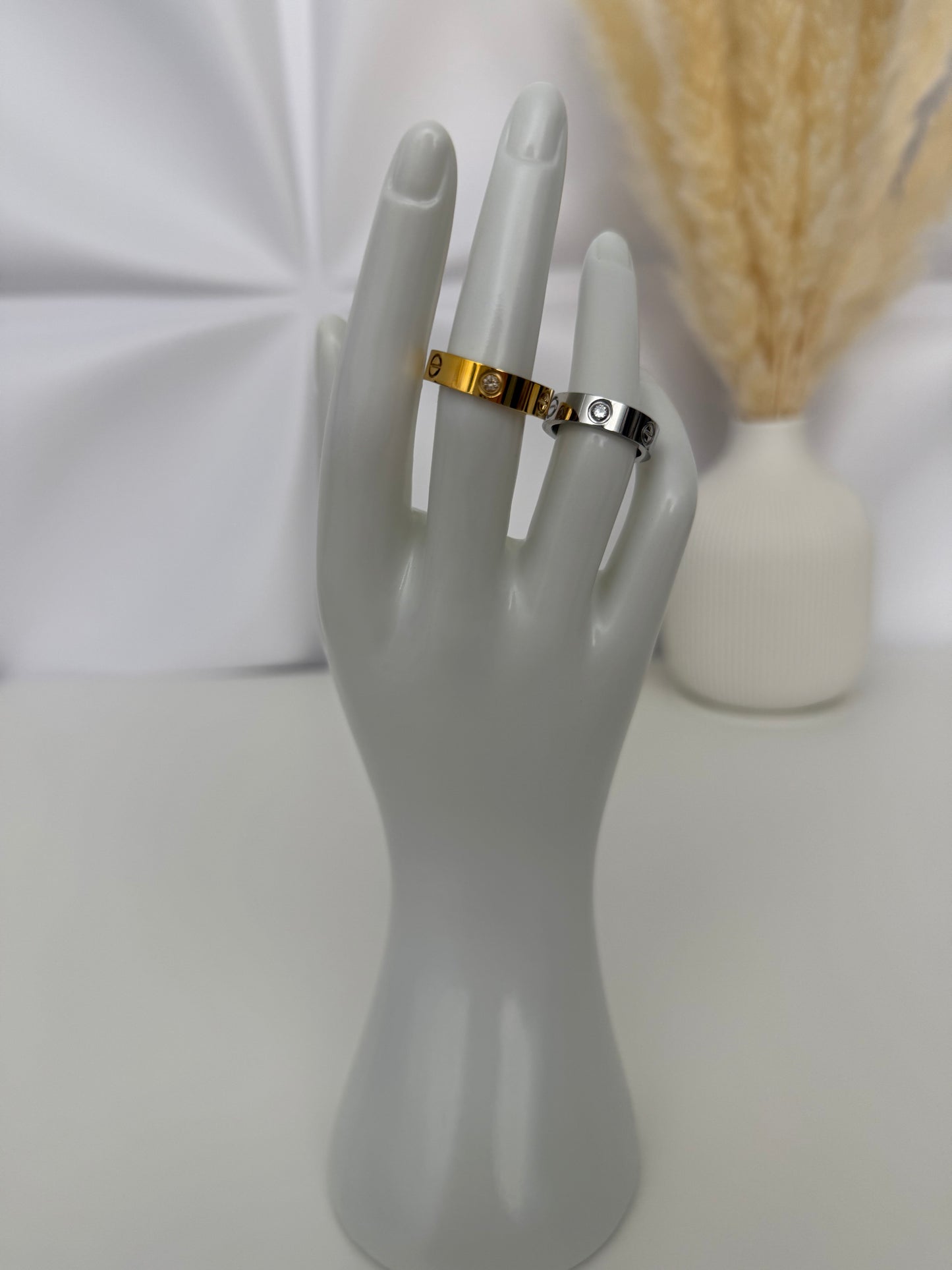 Lovely Crystal Ring