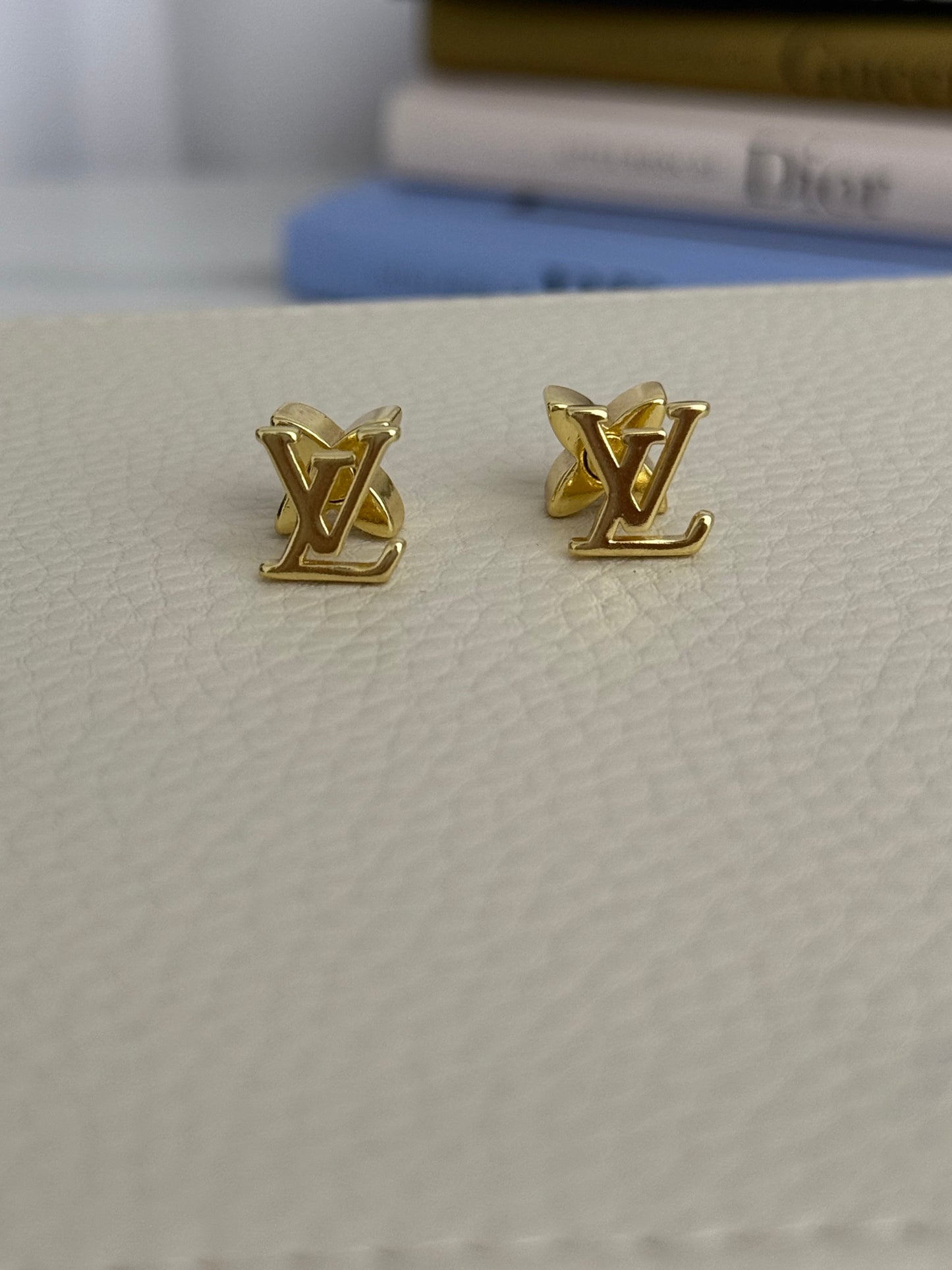 Lou Gold Earring