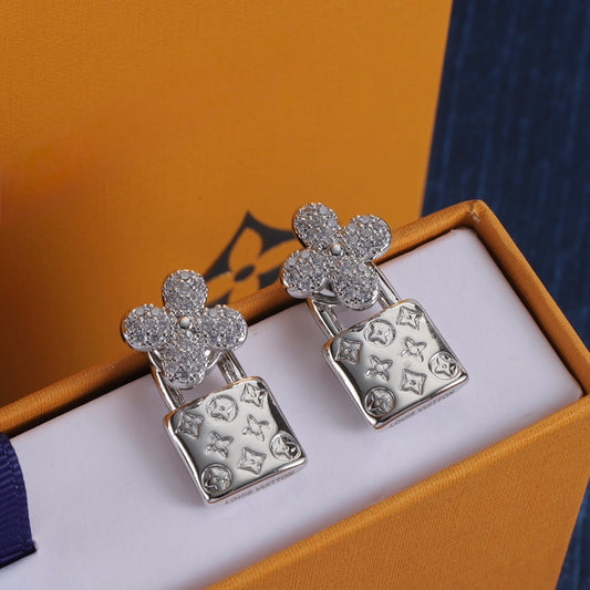 Trébol Earrings