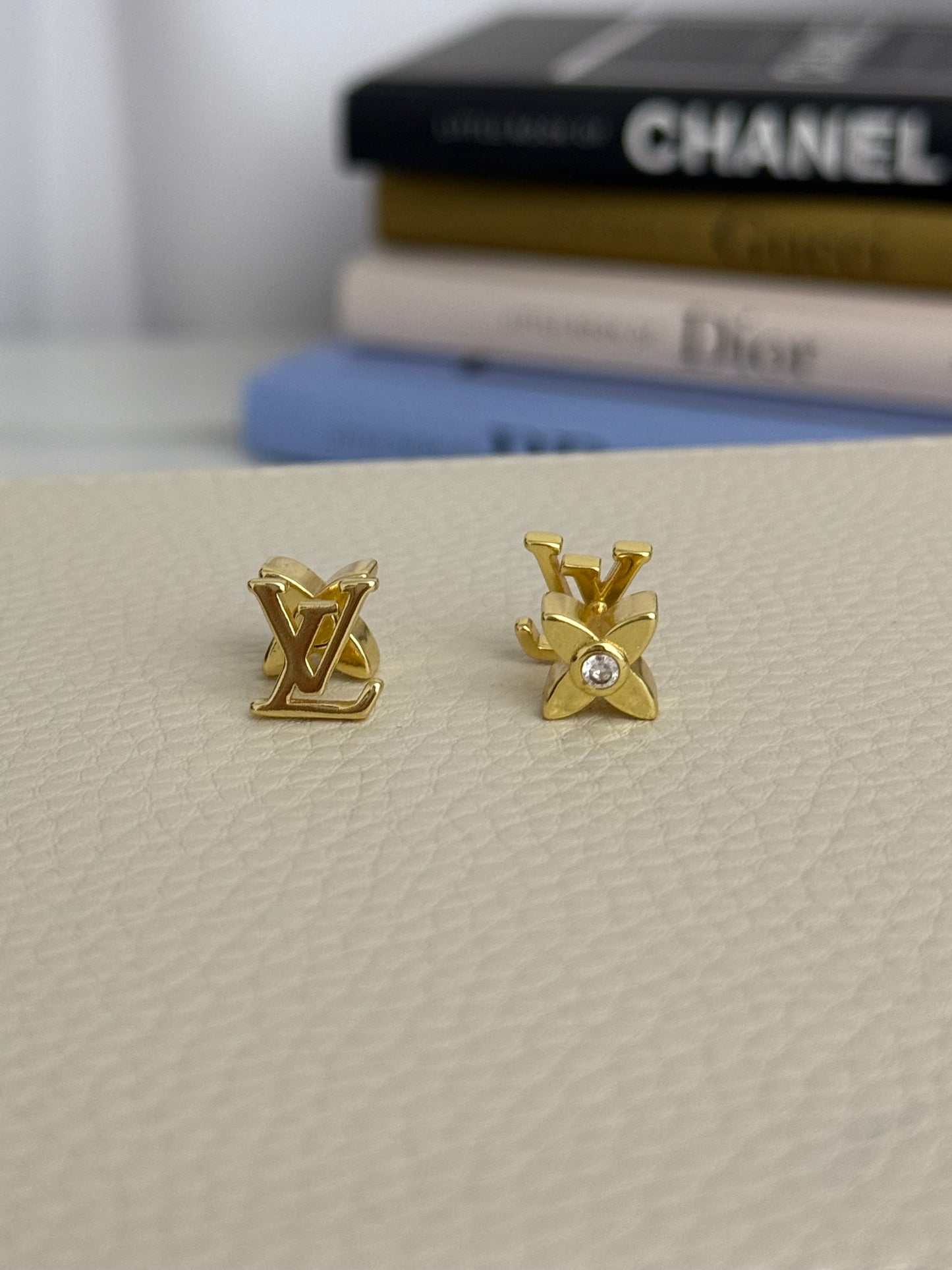 Lou Gold Earring