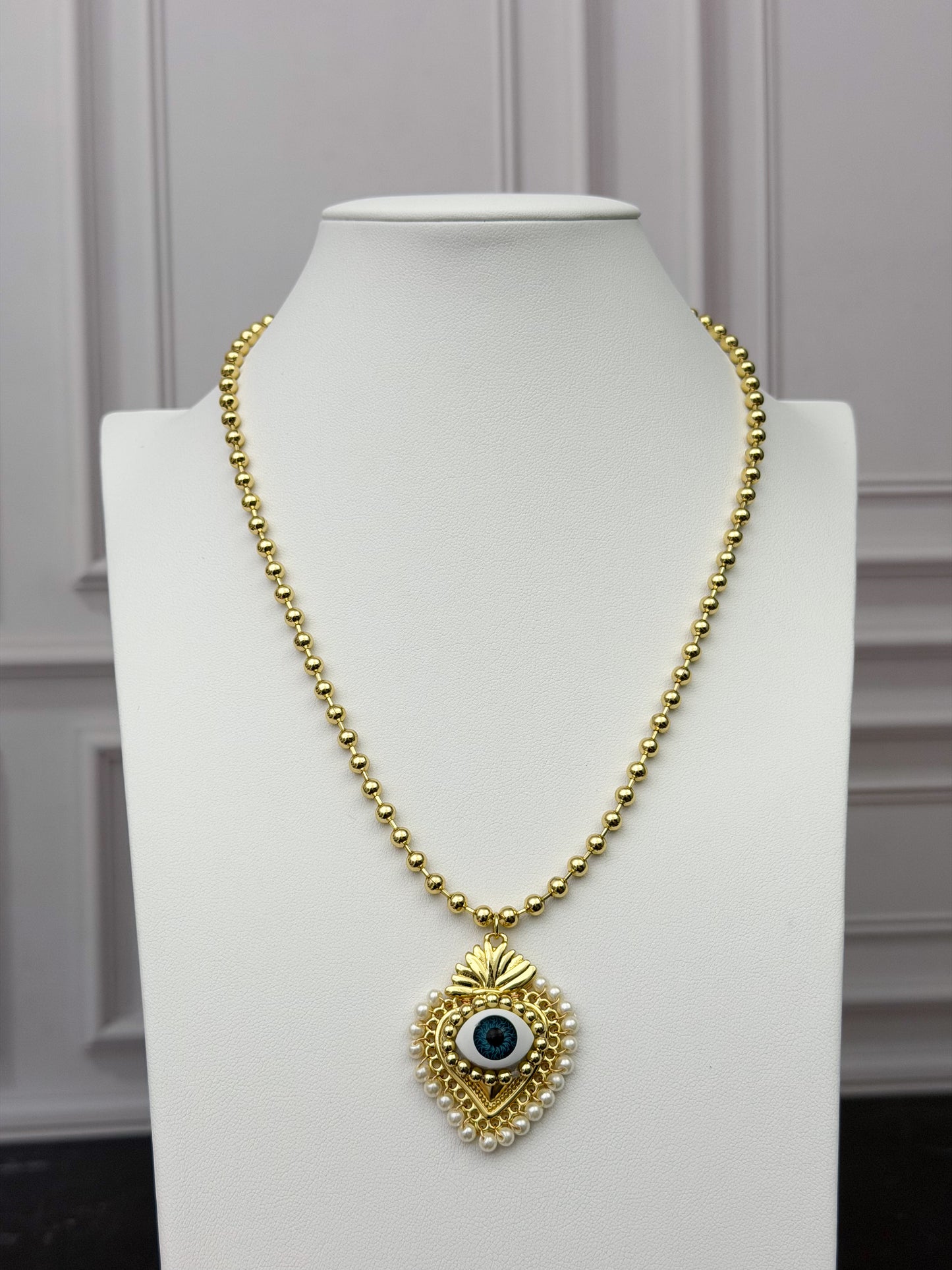Heart Eye Necklace